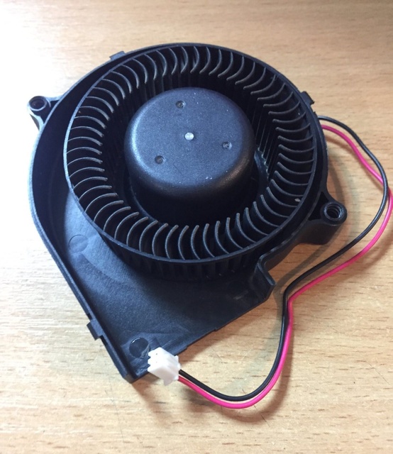 Вентилятор (кулер) охлаждения варочной панели Electrolux Б/У - запчасти для плит и духовок Electrolux