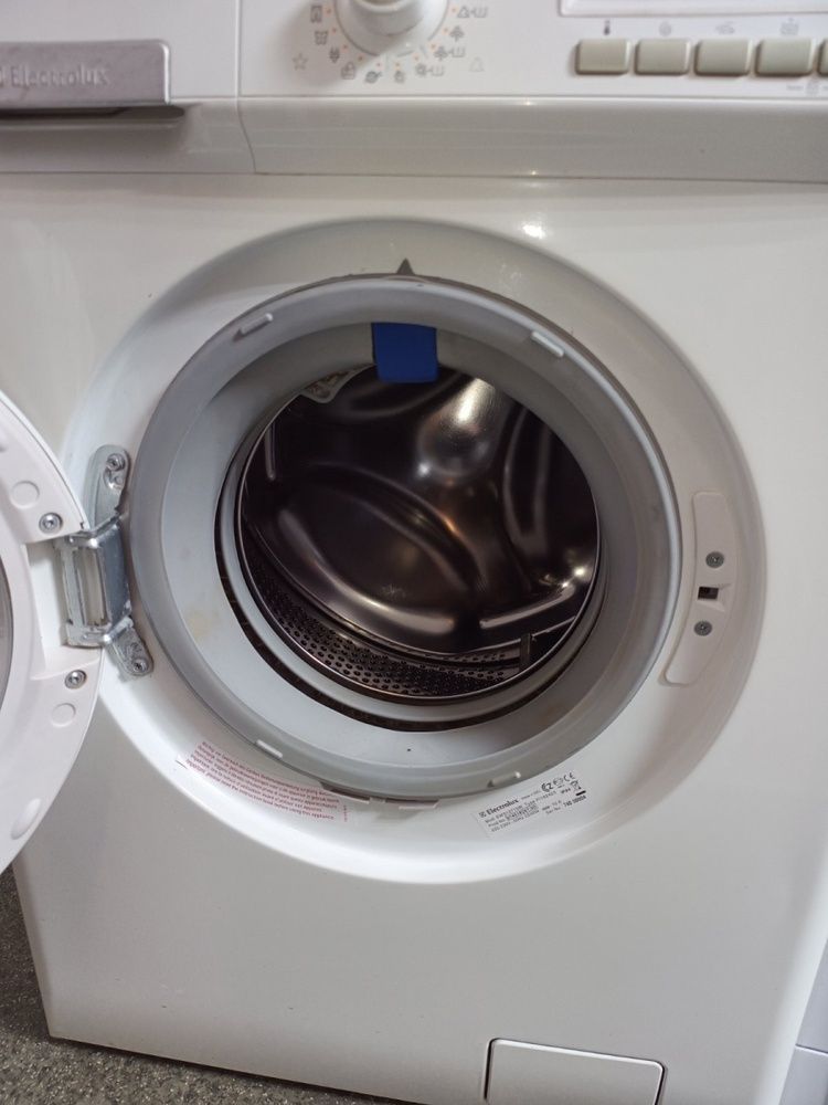 Стиральная машина ELECTROLUX EWS 12710 W Б/У