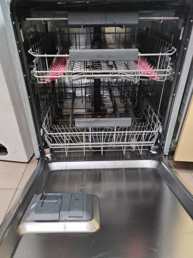 Посудомийна машина AEG F65712VI0P