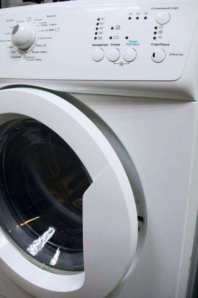 Стиральная машина узкая ZANUSSI ZWSH 6100 V Б/У