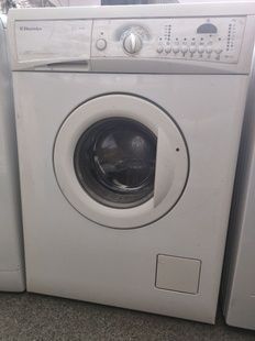 Пральна машина Electrolux EWS1046 Б/В