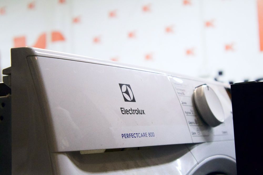 Стиральная машина ELECTROLUX EWT 10420 W Б/У