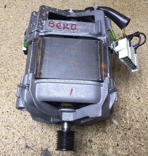 Двигун пральної машини Beko 2824330100 - запчастини до сушильних машин Beko